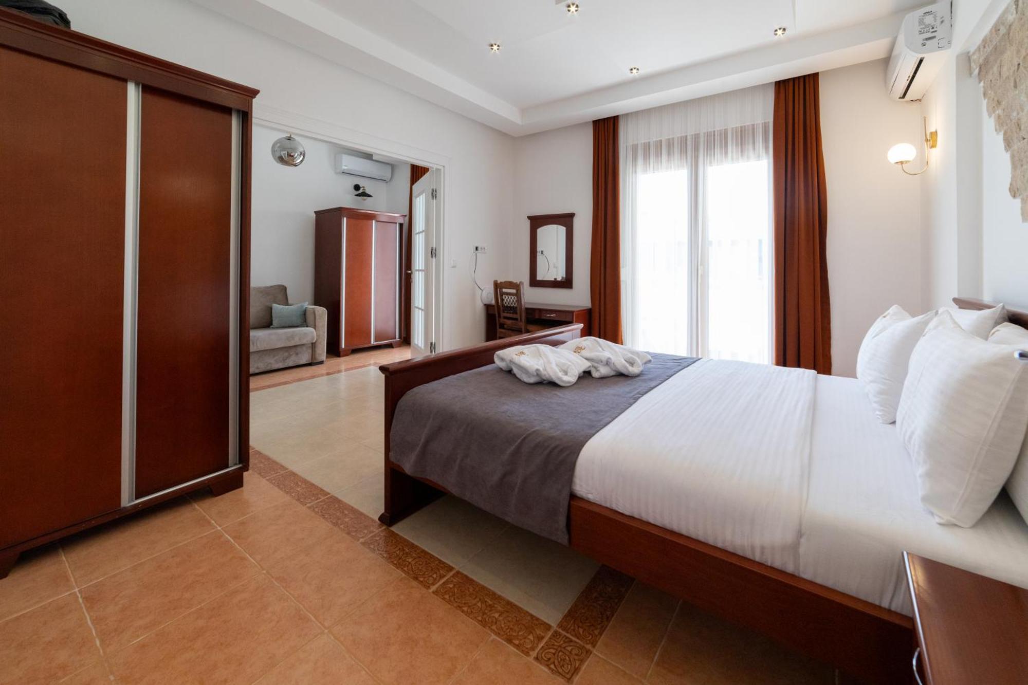 Barjaktar - Luxury Suites & Spa Ulcinj Bilik gambar
